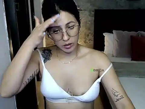 isa_cruzx webcam