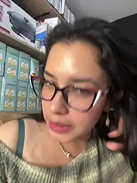 Miss_Bella_Flame webcam