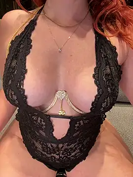 MissCherryXo webcam