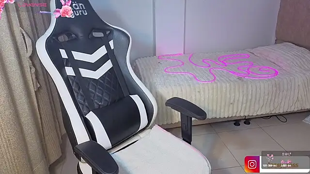 Victoryyy_ webcam