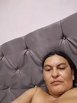 Horny-Mommy-Dirty webcam