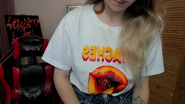 CamillaDreamer webcam