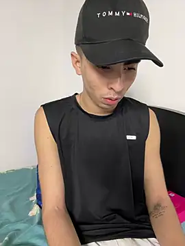 michaell_twinkk webcam