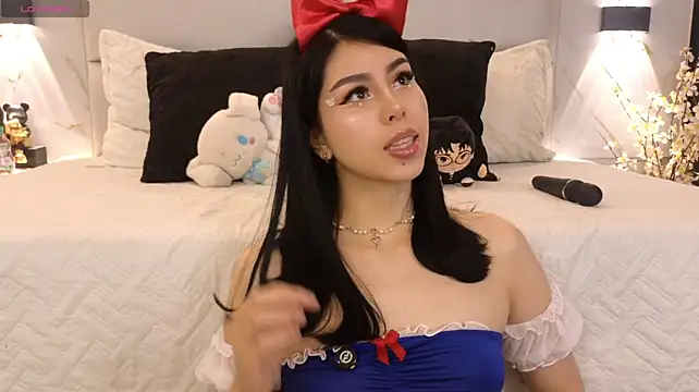 Helena_Whaite webcam
