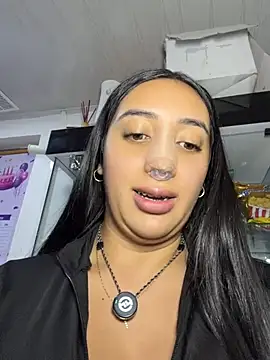 hannahoff (F young) - Play horny boobs in the office