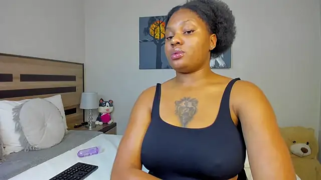 Renee-18 webcam