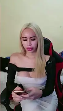celest_yummy webcam