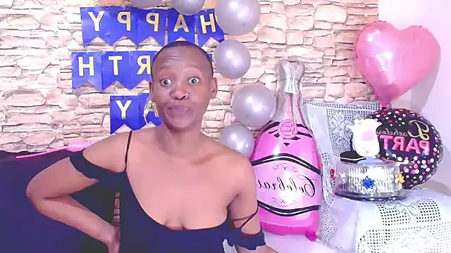 EbonyOlive69 🍎 live sex cam