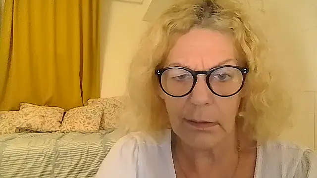 belgianshantie 🍁 live sex cam