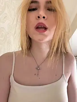 MarlboroWeb 📶 live nude stream