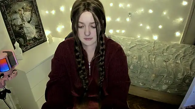 Sophia_Edwards live cam on StripChat