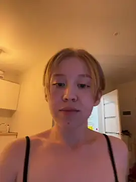 Evie_Wayne live cam on StripChat