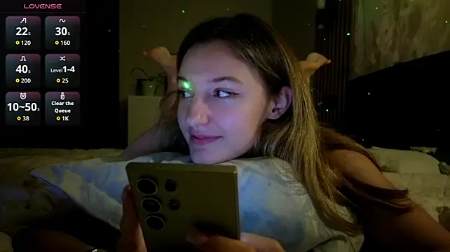 AvelinaSchepp 👲 naked cam