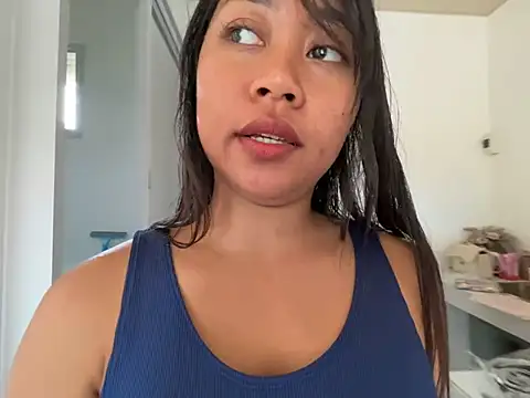 Juliet_official_pro live cam on StripChat