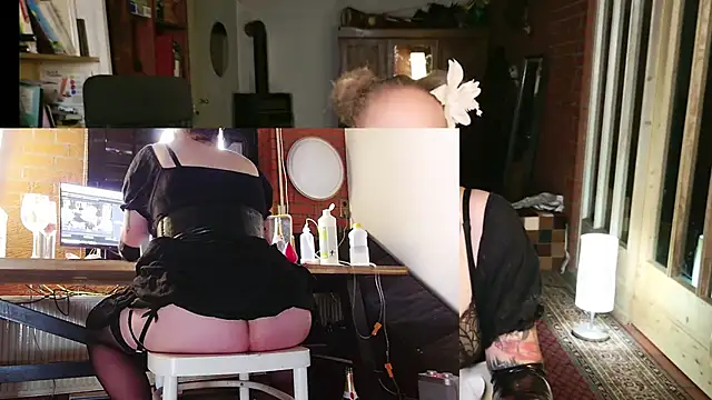 MaxiEmily webcam