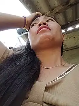 Lovephay8x live cam on StripChat