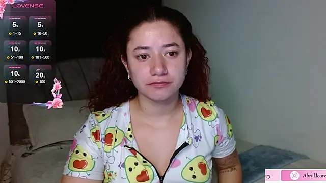 abril_love2 live cam on StripChat