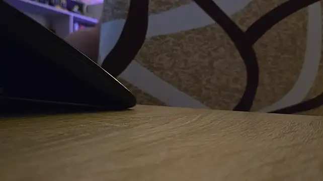 Vuitton live cam on StripChat
