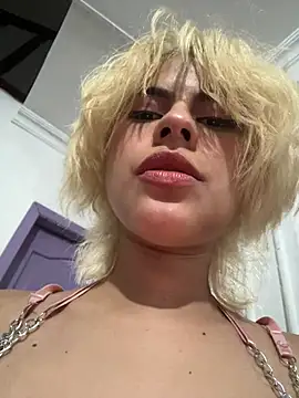 eva_feller69 (F young) - 2 prendas menos🔥❤️