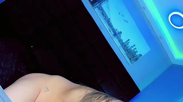AngeliCute live cam on StripChat