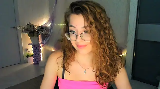 SereneFlame live cam on StripChat