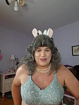 Victoriatv1 live cam on StripChat