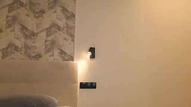 lumi_ka live cam on StripChat