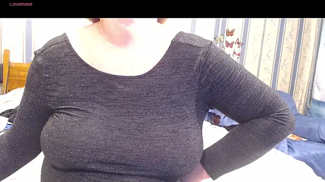 AMARILLIS live cam on StripChat