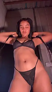 mariannella live cam on StripChat