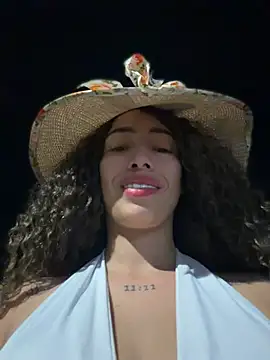 roxyrougee webcam