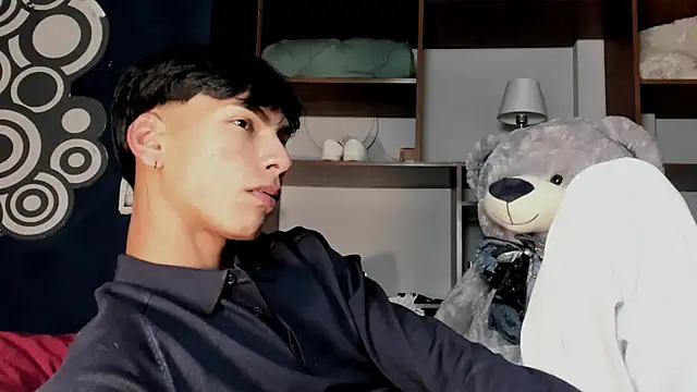 Teo_skinny webcam