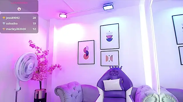 Ema_louis_ webcam