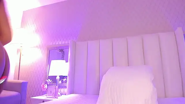 SophiaSmiiths_ webcam