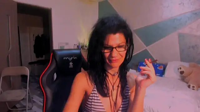 SweetSin40 webcam