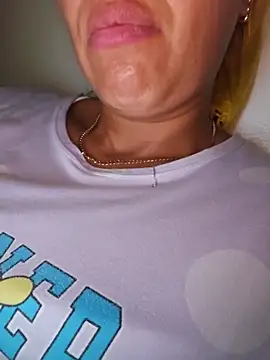 Sexy-girl webcam
