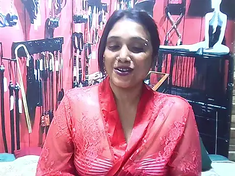 IndianSexyLady20 webcam