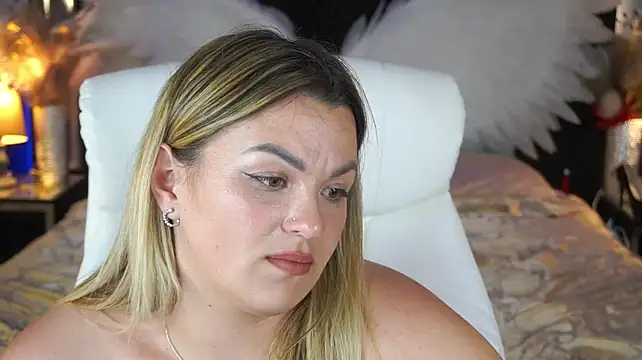 AlissyaGrayy webcam