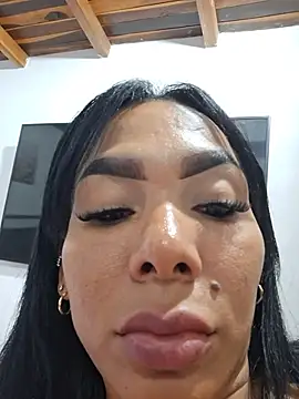 Doll_Loren webcam