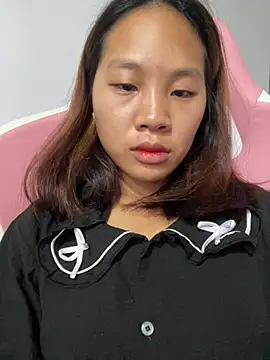 Jin_zz live cam on StripChat