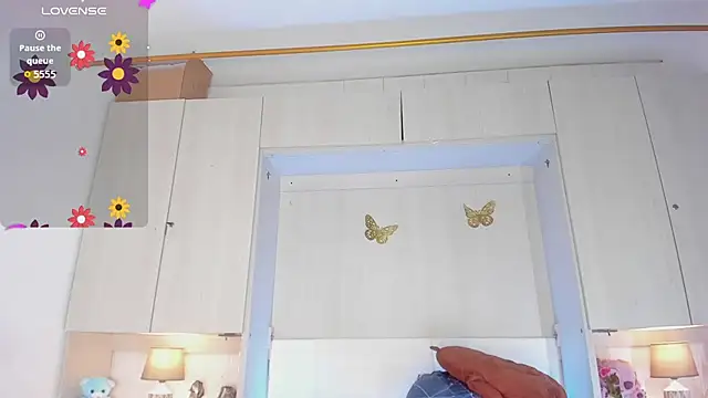 LilyWhitney webcam
