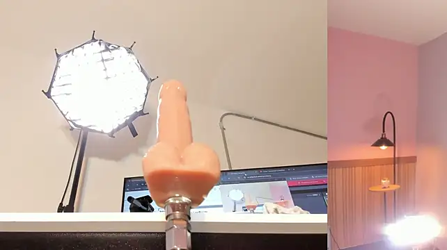 lupeebony webcam