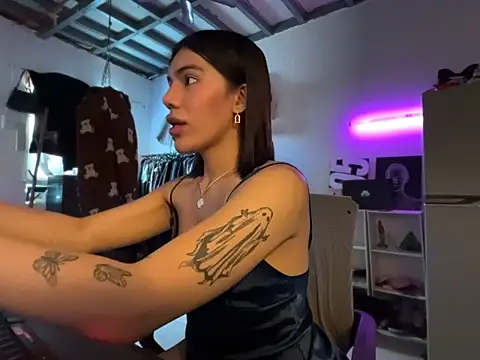 Naughty_Andreaxx webcam