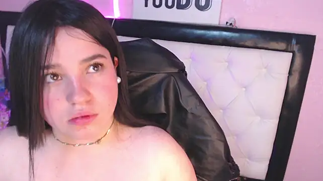 Julieth_Caandy webcam