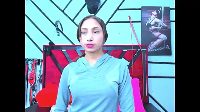 SarayZareen webcam