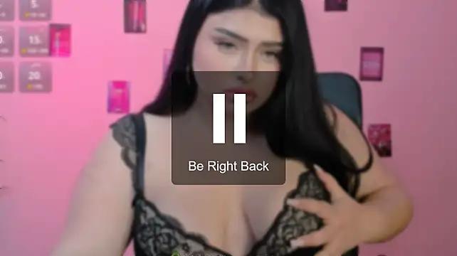 amanda_striking webcam