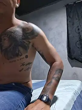 Andrezzz69 webcam