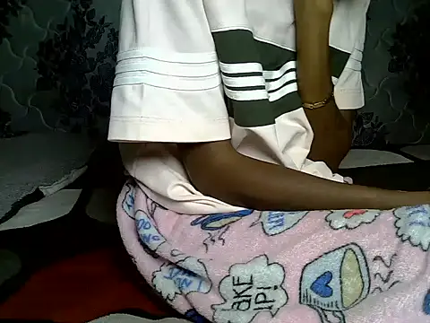 Prettybunnyy webcam