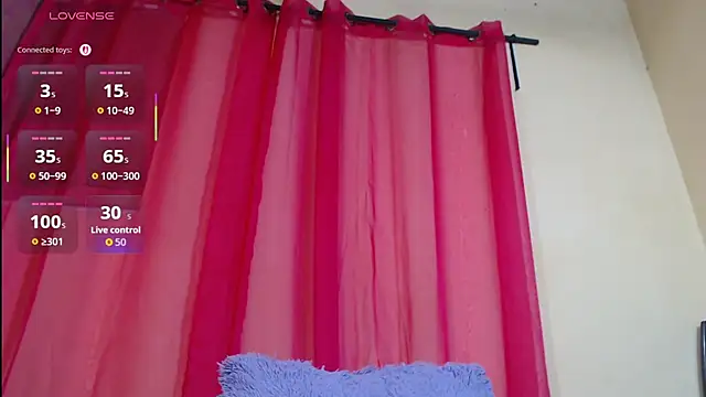 RominaFiore_ live cam on StripChat