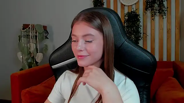 EricaFoxes webcam