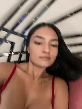 MiaKane99 webcam